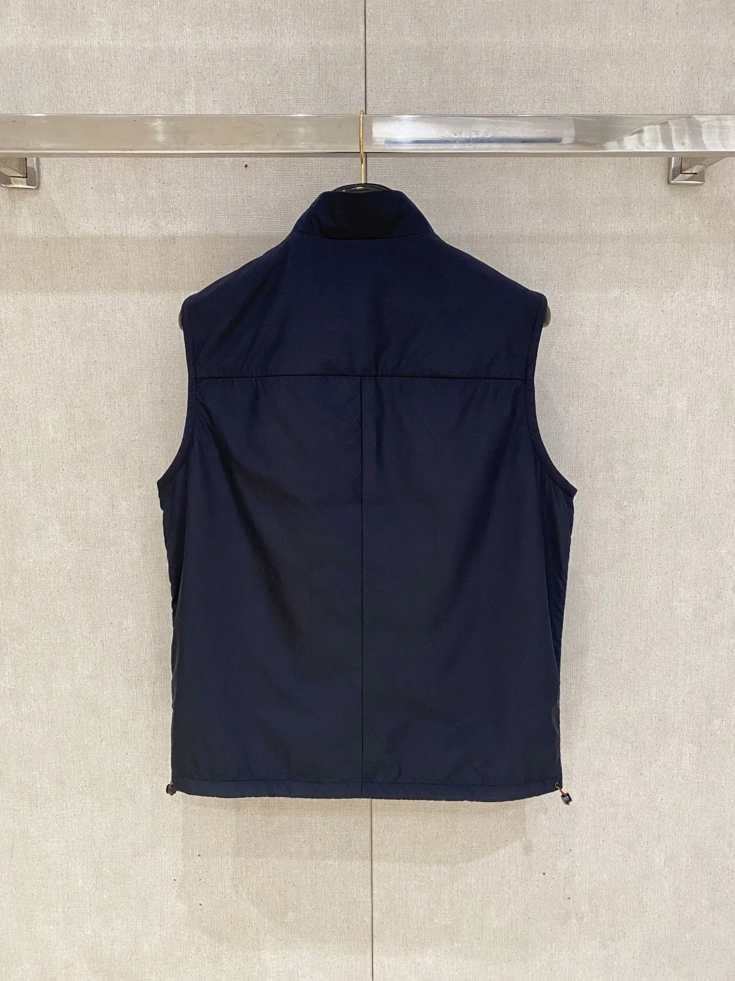Zegna ： ， ， ， 、 ， ； ，Breathable ， ， 。 ： logo， ； ， ， ； ， ， ； ， ， 。 ： ， ， ； ， ， T 、 、 ； ， ； ， ， 。 ： 、 、 ， ， Versatile 。 ：Cream White、 、 、Navy Blue 、Black Sizes：M-4XL